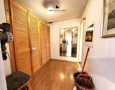 EG Zimmer Lager Büro - 