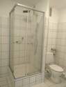 Bad mit Dusche - 