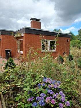 Nebengebäude/ Hinterhof - 