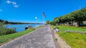 Spaziergänge am Rhein genießen - 