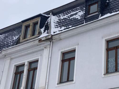 Putzschäden - 1 Zimmer Mehrfamilienhaus, Wohnhaus zum Kaufen in Netzschkau