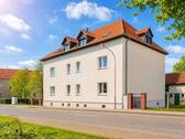 Gebäude - 3 Zimmer Etagenwohnung zur Miete in Mölbis
