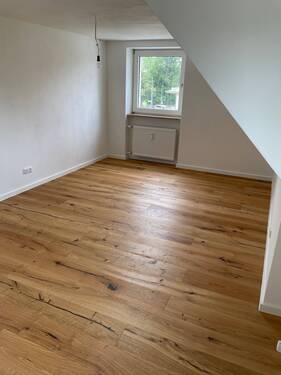 Zimmer 2 - 