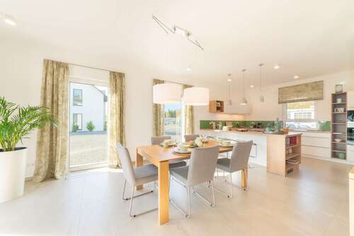 OKAL - Claudia Becker - Mehrfamilienhaus, Wohnhaus mit 183,00 m² in Warburg zum Kaufen