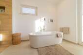 OKAL - Claudia Becker - 