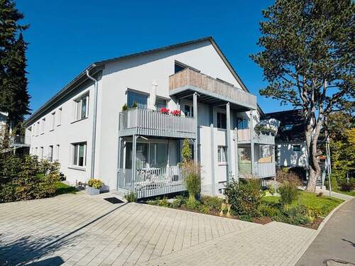 Aussenansicht - Sonnige 3,5-Zimmer-Neubau-Wohnung mit Süd-Balkon