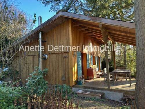 Haus mit überdachter Terrasse - Charmantes Wochenendhaus auf großem Grundstück - naturnah & hochwertig ausgestattet