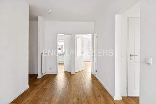 Essbereich/Diele - 3 Zimmer Etagenwohnung zum Kaufen in Ahrensburg