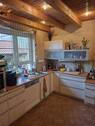 Moderne Küche mit Holzflair - 