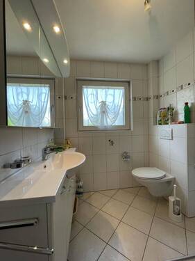 Tageslichtbad im Erdgeschoss - 