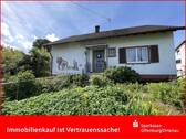 Außenansicht - Offenburg, Zell-Weierbach - Freistehendes Einfamilienhaus sucht liebevolle Familie!