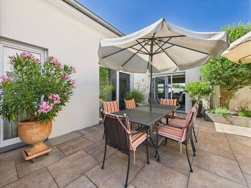 Essbereich im Atrium - 