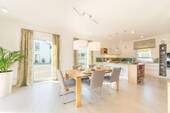 OKAL - Claudia Becker - 6 Zimmer Mehrfamilienhaus, Wohnhaus zum Kaufen in Zierenberg