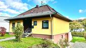 Hausansicht - Bungalow in Neuenstein - 198.000,00 EUR Kaufpreis, ca.  116,00 m² Wohnfläche