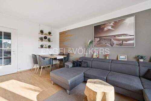 Wohnzimmer mit Essbereich - Etagenwohnung mit 70,10 m² in Ammersbek zum Kaufen