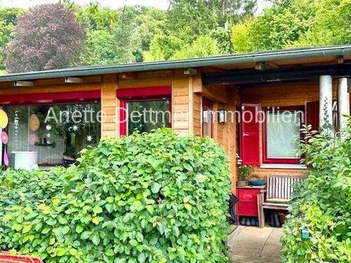 Frontseite - 4 Zimmer Mehrfamilienhaus, Wohnhaus zum Kaufen in Delligsen / Hohenbüchen