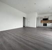 Moderne, schöne und helle 3-Zimmer-Maisonette-Whg mit EBK und Balkon - Achim Uphusen