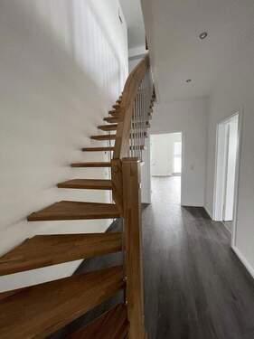 Flur - 3 Zimmer Etagenwohnung in Achim