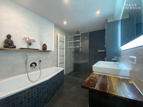 Bad - 3 Zimmer Etagenwohnung zum Kaufen in Marbach am Neckar