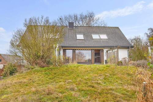 und Ausgang zur ca. 24,78m² großen Süd-West Terrasse - 