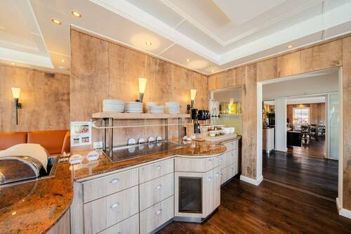 Restaurant - 