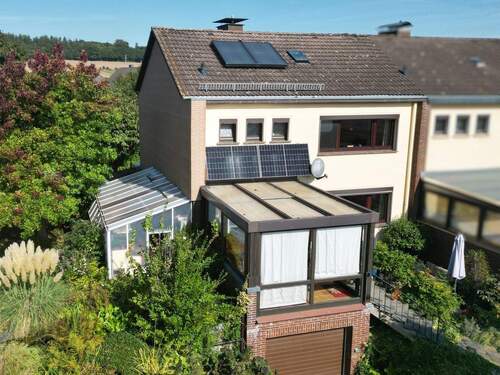 Außenansicht - 5 Zimmer Reihenendhaus zum Kaufen in Aerzen