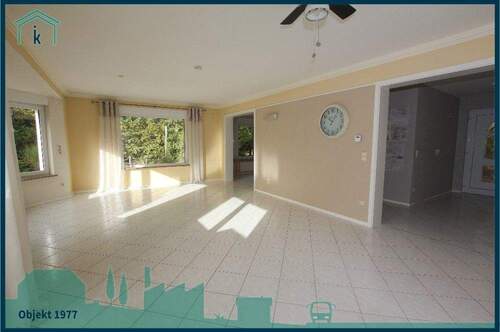 1977 Wohnzimmer Ansicht 2.jpg - 