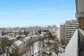MALERISCHER AUSBLICK - 