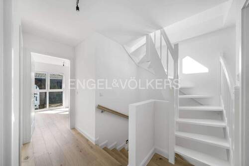 Flur im OG Musterhaus - 