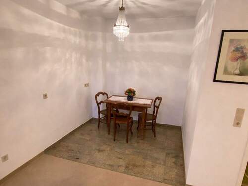 Essbereich mit Platz für Küche - Etagenwohnung mit 47,50 m&sup2; in Homburg zum Kaufen