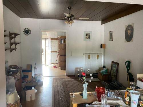 Bild 2 - 7 Zimmer Mehrfamilienhaus, Wohnhaus zum Kaufen in Völklingen