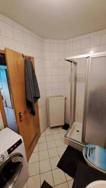 Dusche und Waschmaschinenanschluss.jpg - 