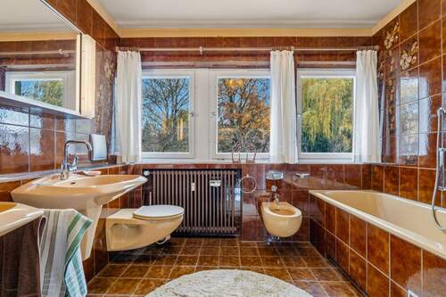 Badezimmer im Obergeschoss - 