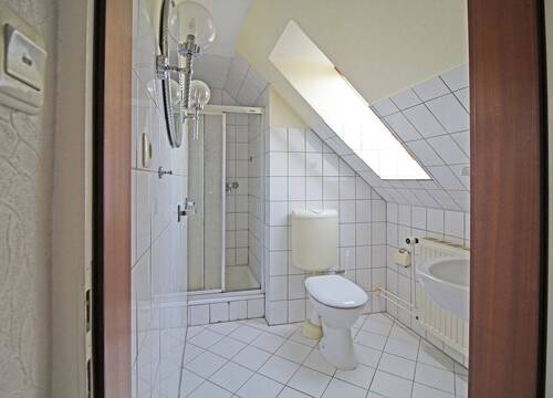 Bad im Dachgeschoss - 