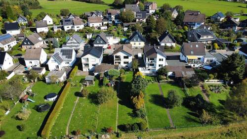 Außenansicht - 6 Zimmer Mehrfamilienhaus, Wohnhaus zum Kaufen in Kürten