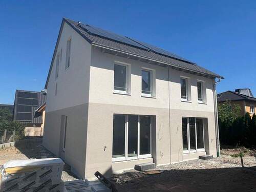 46b3169c-248b-4dc4-80ad-f3e0fae1b0a9 - Energieeffizienter Neubau in Dresden-Gittersee - jetzt Doppelhaushälfte sichern! Einzug Frühjahr´26