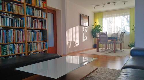 Wohnzimmer - 4 Zimmer Etagenwohnung zum Kaufen in Wiesbaden Bierstadt