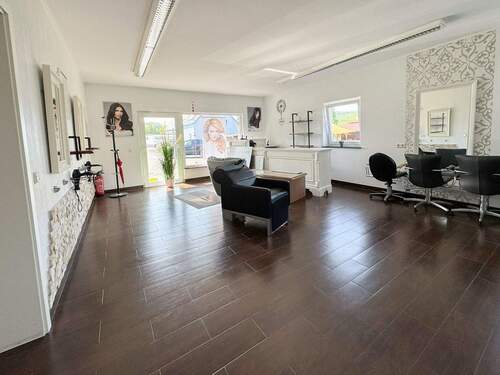Friseuersalon - 