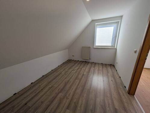 18.Ankleide - 