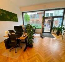 Motivierender Münchner Schreibtischplatz - inkl. Monitor, WLAN, Kaffee - München Au-Haidhausen