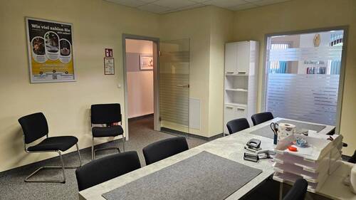 4abaf098-a037-4c4e-bf88-faa596817b76.JPG - Moderne Büroflächen zur Vermietung – All-inclusive!