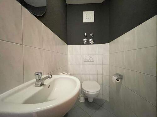WC - 