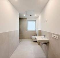 ?? Exklusive Neubau-DG-Wohnung mit Balkon - Pauschalmiete | KfW40 QNG - Bielefeld Brake