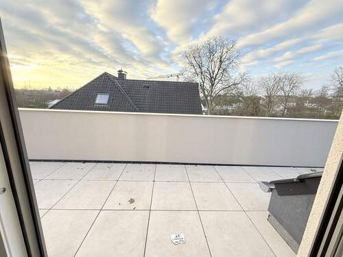 Balkon/Dachterrasse - 