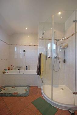 Voll- und Duschbad - Bild 2 - 