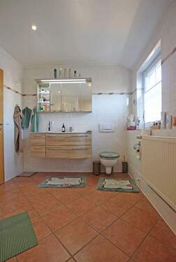 Voll- und Duschbad - Bild 3 - 