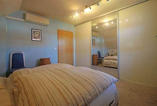 Zimmer 1 im Obergeschoss - Bild 2 - 