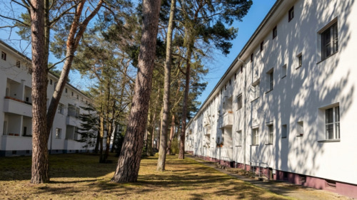 Gemütlicher Innenhof - 2 Zimmer Etagenwohnung zum Kaufen in Berlin