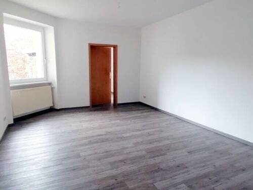 Wohnzimmer - Terrassenwohnung mit 110,00 m² in Nordhausen zur Miete