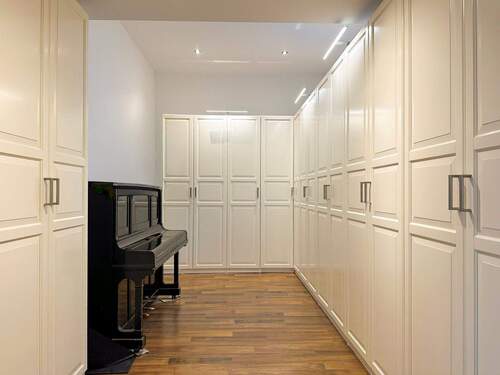 Begehbare Ankleide - Einfamilienhaus mit 219,20 m&sup2; in Leipzig zum Kaufen